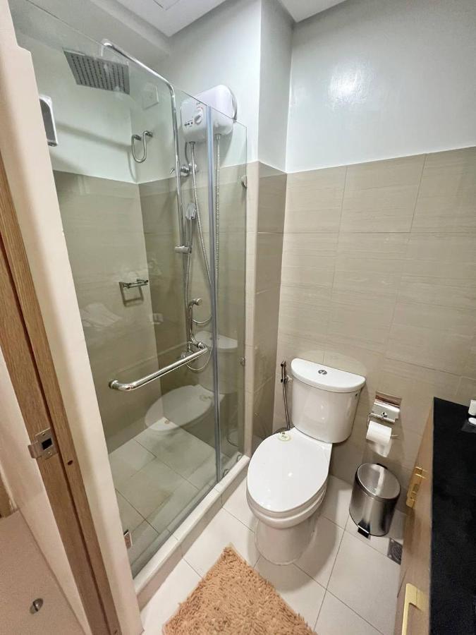 M&M Condostay At Shore 2 Residences Tower 2 Pasay City Manila Kültér fotó